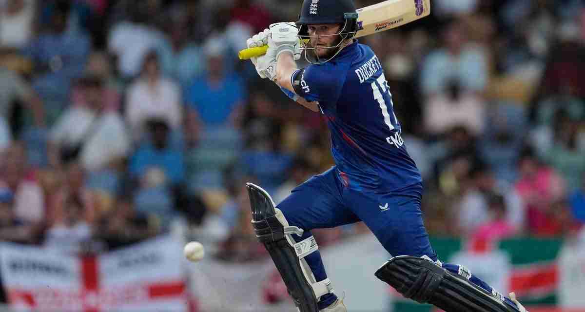 Ben Duckett helps England rally to 206 in ODI series decider against West Indies