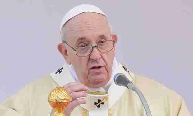 Pope Francis’ “White Flag” Comments on Ukraine Stir Controversy