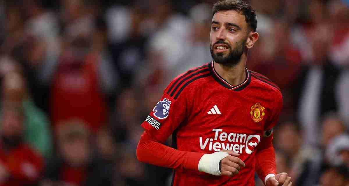 Bruno Fernandes makes statement on Manchester United future as Erik ten Hag admits ‘he has to carry the team’