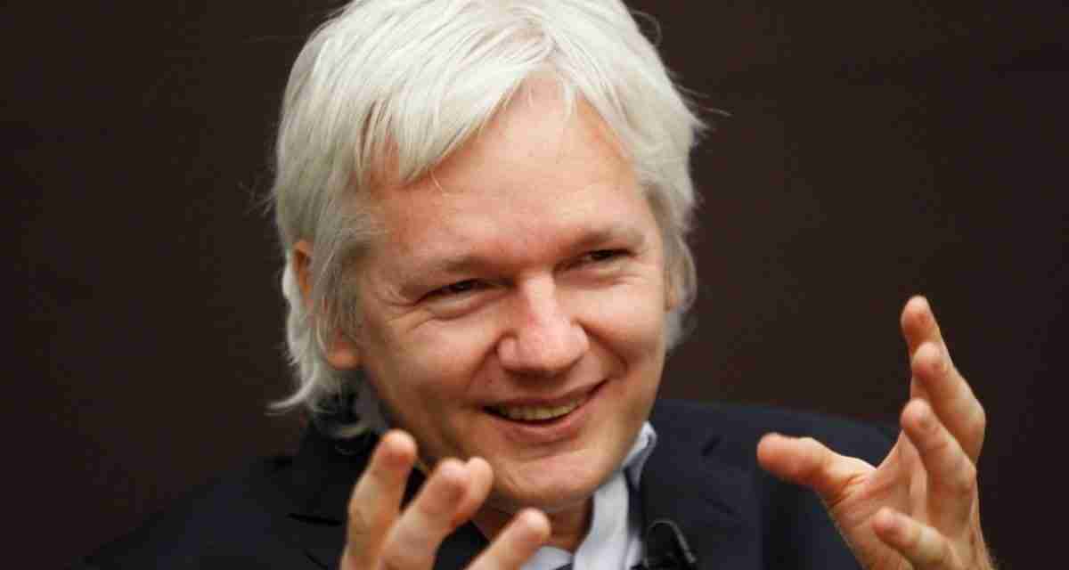 Julian Assange Leaves UK After Striking Deal with US Justice Department