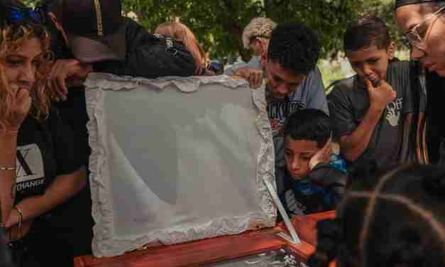 Venezuelans Mourn Loved Ones Killed in Protests, and Last Shreds of Democracy