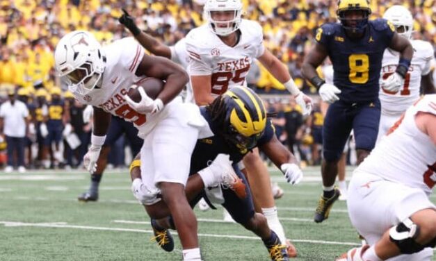 No. 3 Texas Dominates No. 10 Michigan, 31-12, in Marquee Matchup